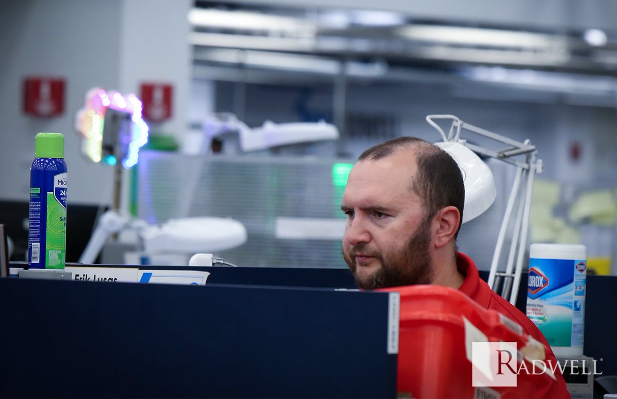 Radwell_Intl's tweet photo. Our HMI Supervisor is concentrating on helping his team get all their repair assignments completed. #HMI #BehindTheScenes #Repairs #RadwellRepairs https://t.co/XBtPEBEZ2h