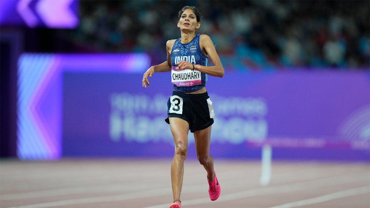 toisports's tweet photo. #AsianGames2023 #AsianGames #Cheer4India #IndiaAtAG22 

Gold 🥇for India in athletics

Parul Chaudhary clinches gold🥇 medal in women's 5000m

Follow Live: https://t.co/CLeYwFcOUa

@WeAreTeamIndia https://t.co/J5k8KOokv1
