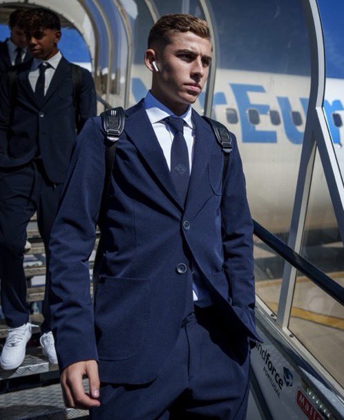 FerminFR32's tweet photo. Direction Porto ! ✈️🇵🇹 https://t.co/wCwe33qlBr