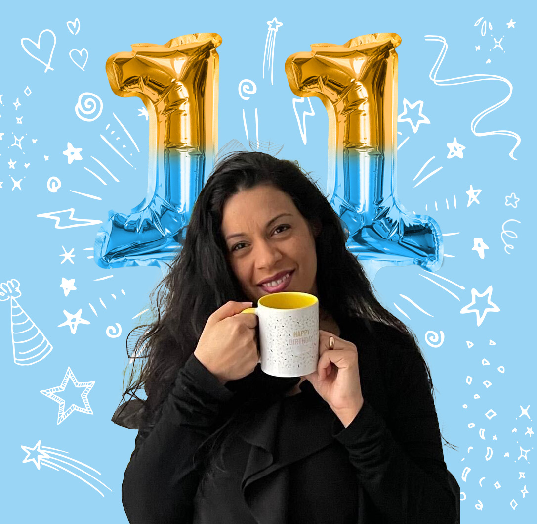 pistachiouk's tweet image. Here&apos;s to Emmy, eleven years strong,
A graphic design legend, where she belongs.
With her talents and spirit, we&apos;ll always soar high,
To the future, together with Emmy, we&apos;ll fly!

🥳 Happy 11th Anniversary, @EmmyGraphDesign 🎉

#WorkAnniversary #GraphicDesignWizard