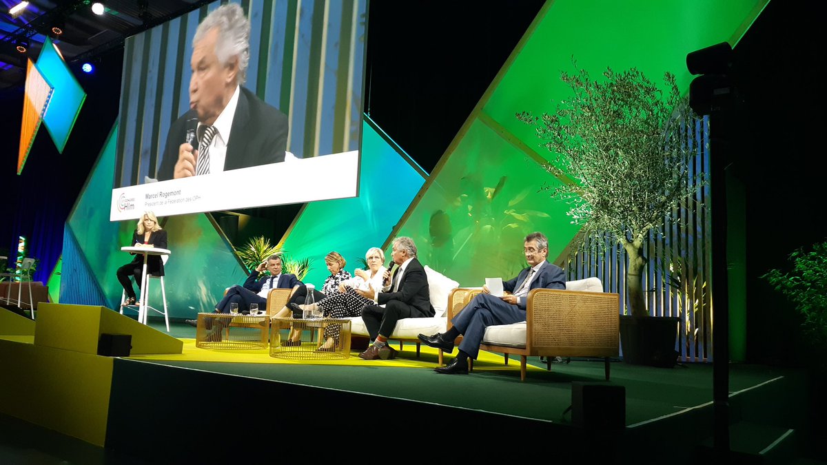 #CongrèsHLM 2023 : <a href="/marcelrogemont/">Marcel ROGEMONT</a> pdt <a href="/federationOPH/">Fédération des Offices Publics de l'Habitat</a> intervient aux côtés des pdtes et pdts des Fédérations <a href="/UnionHlm/">UnionHlm</a> sur l'actualité du secteur. #thread🧵