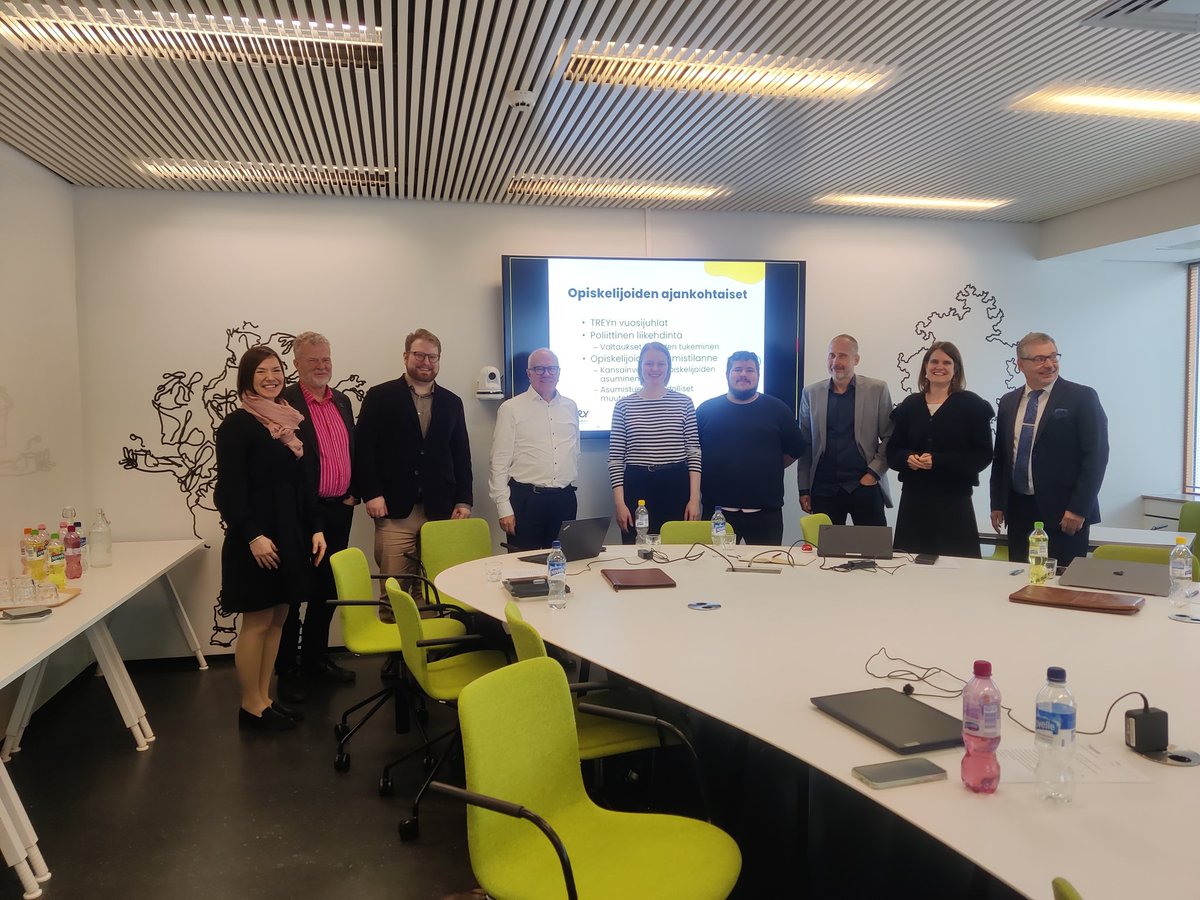 TREYn puheenjohtaja ja pääsihteeri kävivät keskustelemassa Tampereen Korkeakoulusäätiön hallituksen kanssa. Asialistalla muun muassa opiskelijoiden toimeentulo☝️✨