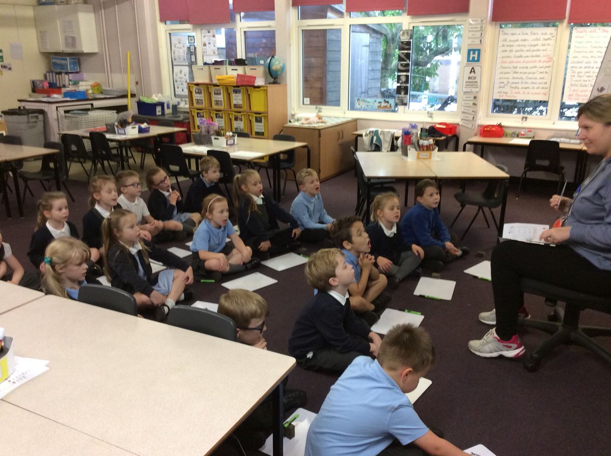 SirEdHillaryPri's tweet photo. Phonics - vowel digraphs in Y1. we are so excited by the children's progress. https://t.co/dx5obofaPX