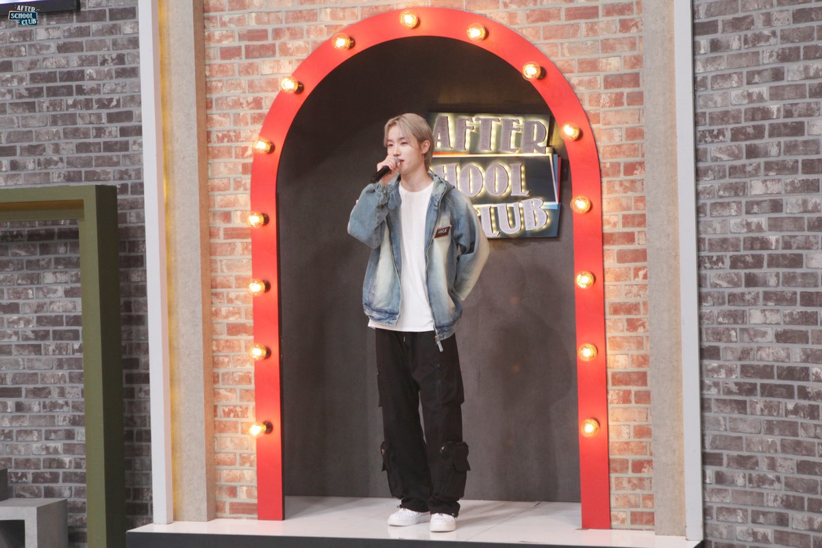 TEMPEST_TH's tweet photo. [📸 PHOTO] 231003
ภาพจาก Official Facebook รายการ After School Club 🫶🏻

🔗 https://t.co/1xYLVvO15f

#TEMPEST_ASC #TEMPEST #템페스트 #TPST #เทมเพสต์ https://t.co/DpiZ1kiO2v