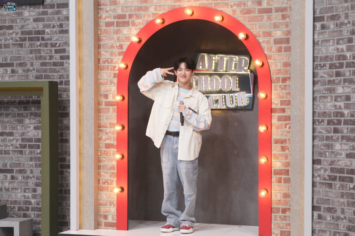 TEMPEST_TH's tweet photo. [📸 PHOTO] 231003
ภาพจาก Official Facebook รายการ After School Club 🫶🏻

🔗 https://t.co/1xYLVvO15f

#TEMPEST_ASC #TEMPEST #템페스트 #TPST #เทมเพสต์ https://t.co/DpiZ1kiO2v