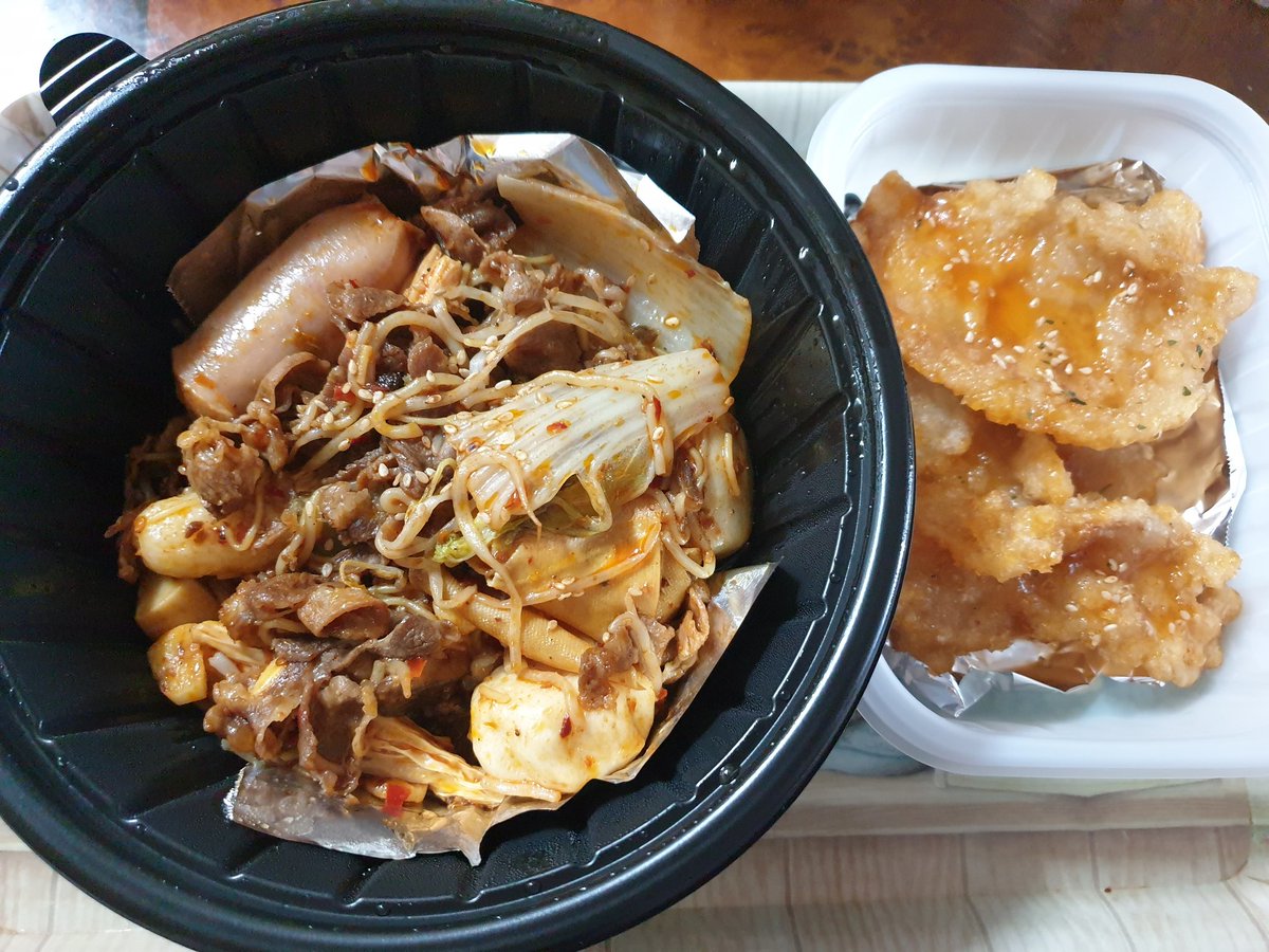 The_HaitNim's tweet photo. 마라샹궈를 더 좋아하는데 마라샹궈먹음 마라탕이 땡기고 오늘 마라탕먹었는데 마라샹궈가 땡김ㅋㅋ https://t.co/Nh9RhbIzvE