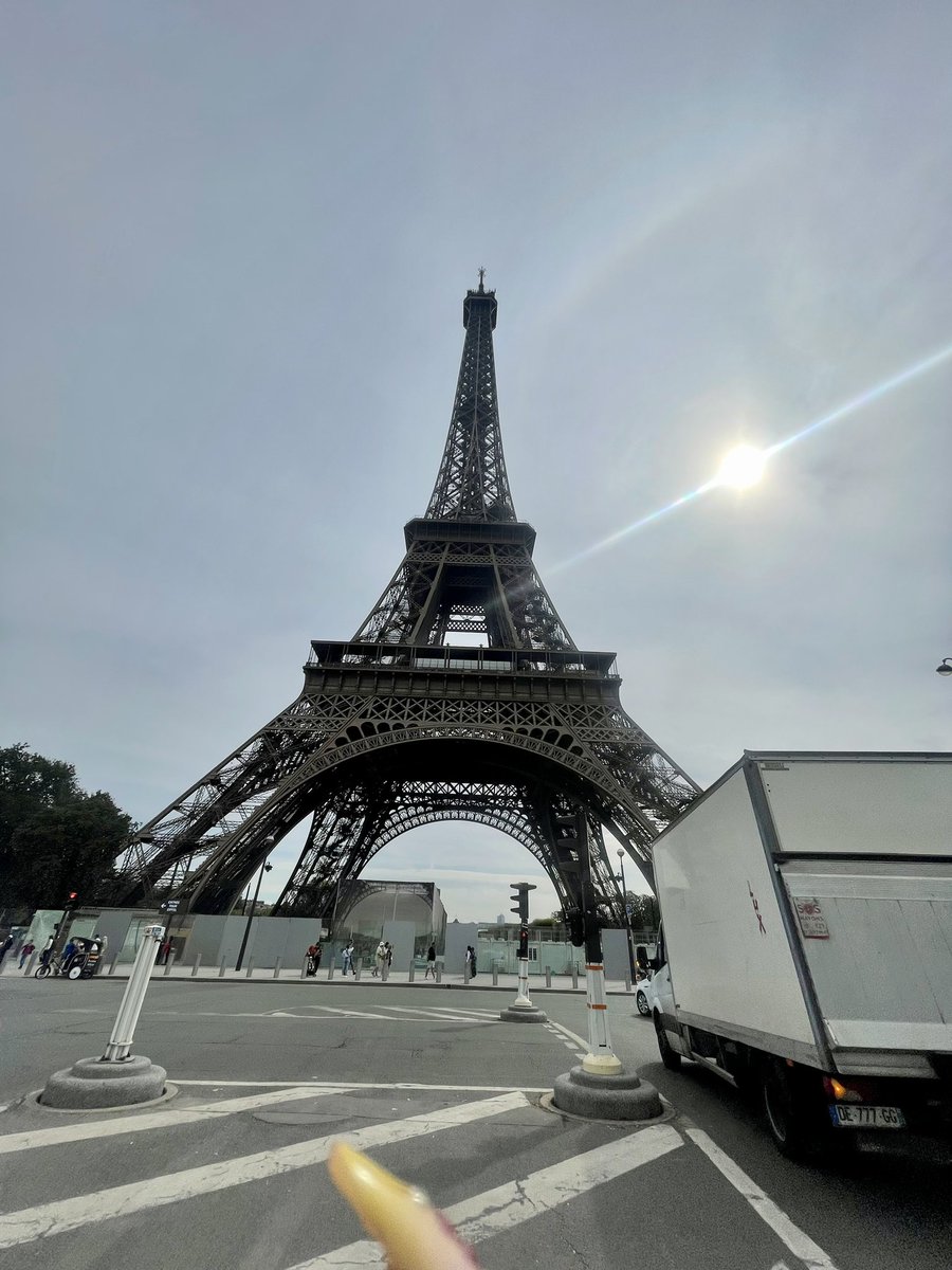 Eiffel Tower #love #lifestyle #beauty #nature #eiffeltower #paris #mercyadongo