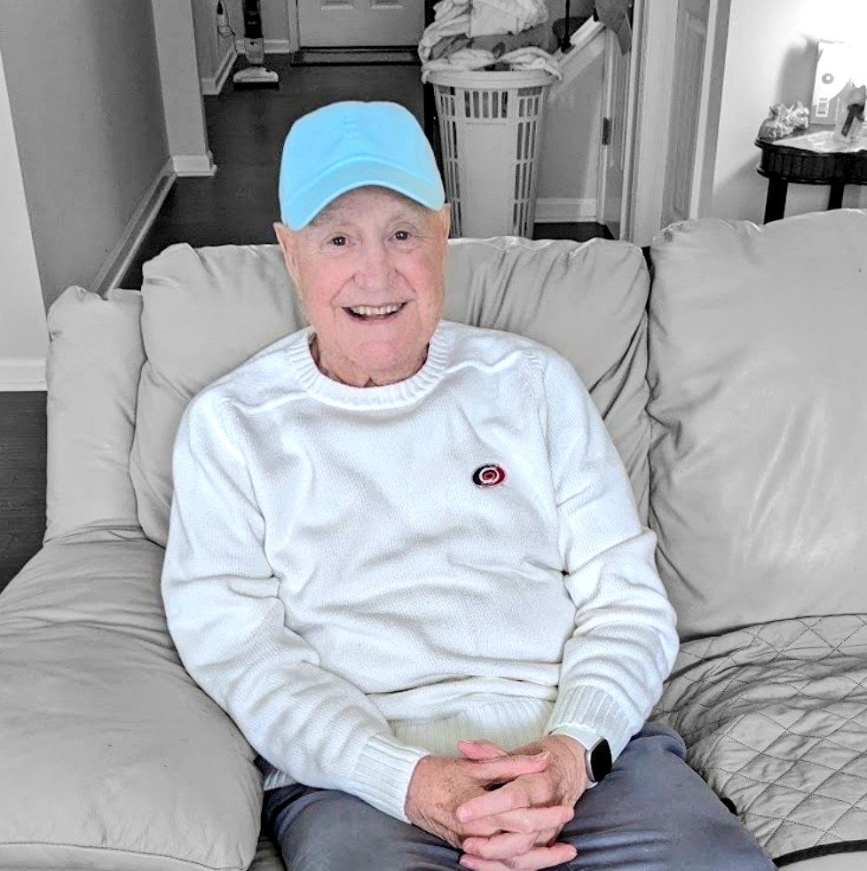 ToonMouthTyne's tweet image. This is Dr. Ed Harrison.
Long before #NUFC Twitter, he started the "NUFC Blog" in 2007 and became a HERO to NUFC fans around the World by doing so.
Ed is now in the final stages of terminal cancer and receiving palliative care.
Thank you for everything, Ed.
LEGEND....🖤🤍