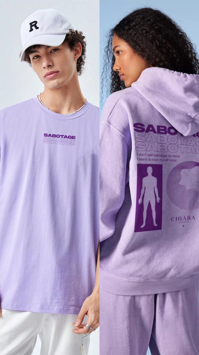 ChiaraMusicOff's tweet photo. On me dit que les stocks de hoodies et teeshirt disparaissent à vue d’œil, alors si tu veux le tien ne traîne pas 💕
https://t.co/yOk3lvXa4D. Après on en fait plus en lilas 😉 #popculture #hoodies #merchtuesday @17CRecords https://t.co/J4nUpIXr8k