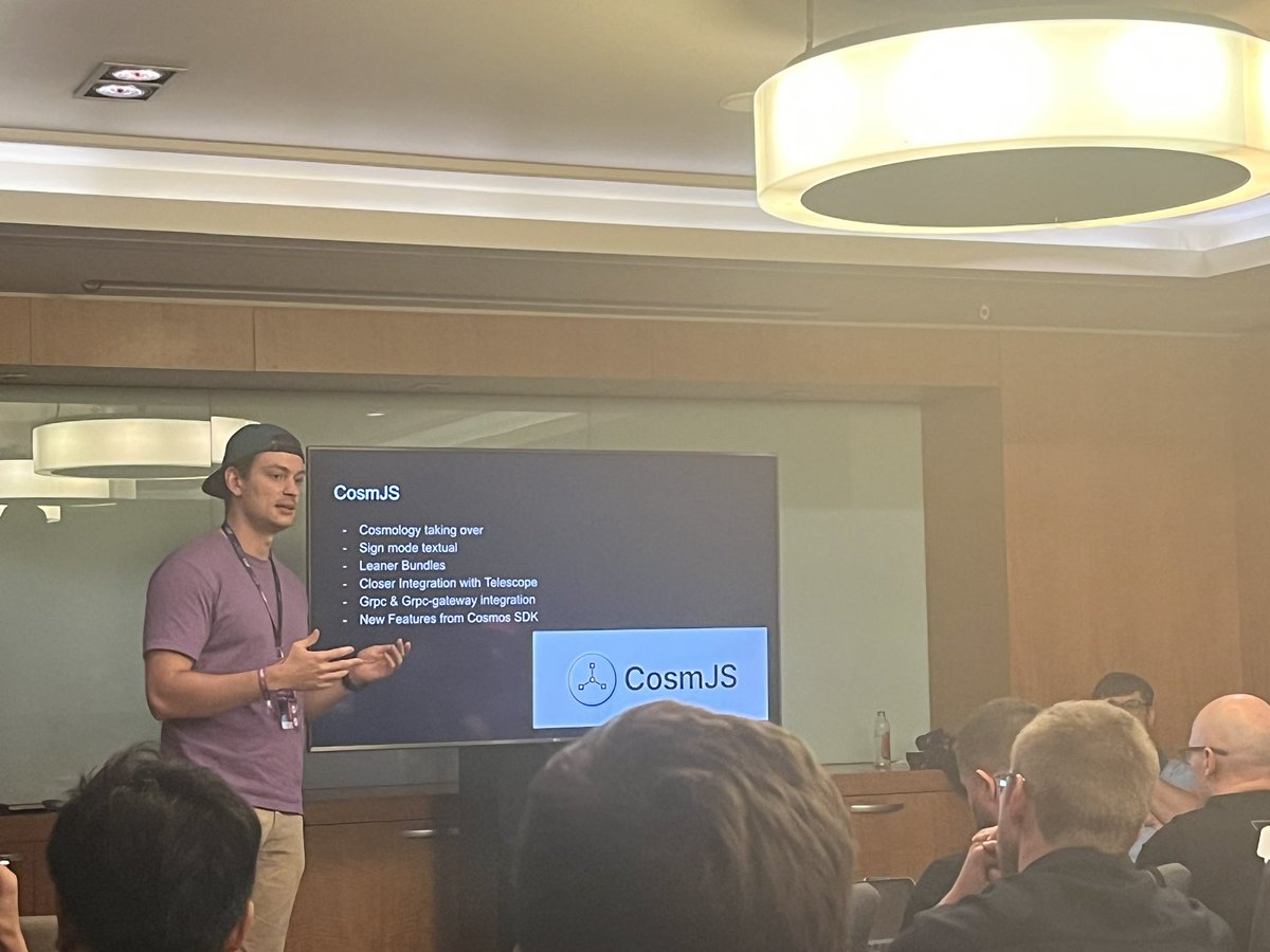 misangmadrid's tweet image. Thanks for the kudos on #CosmJS @mark0baricevic Relaying torch to @cosmology_tech