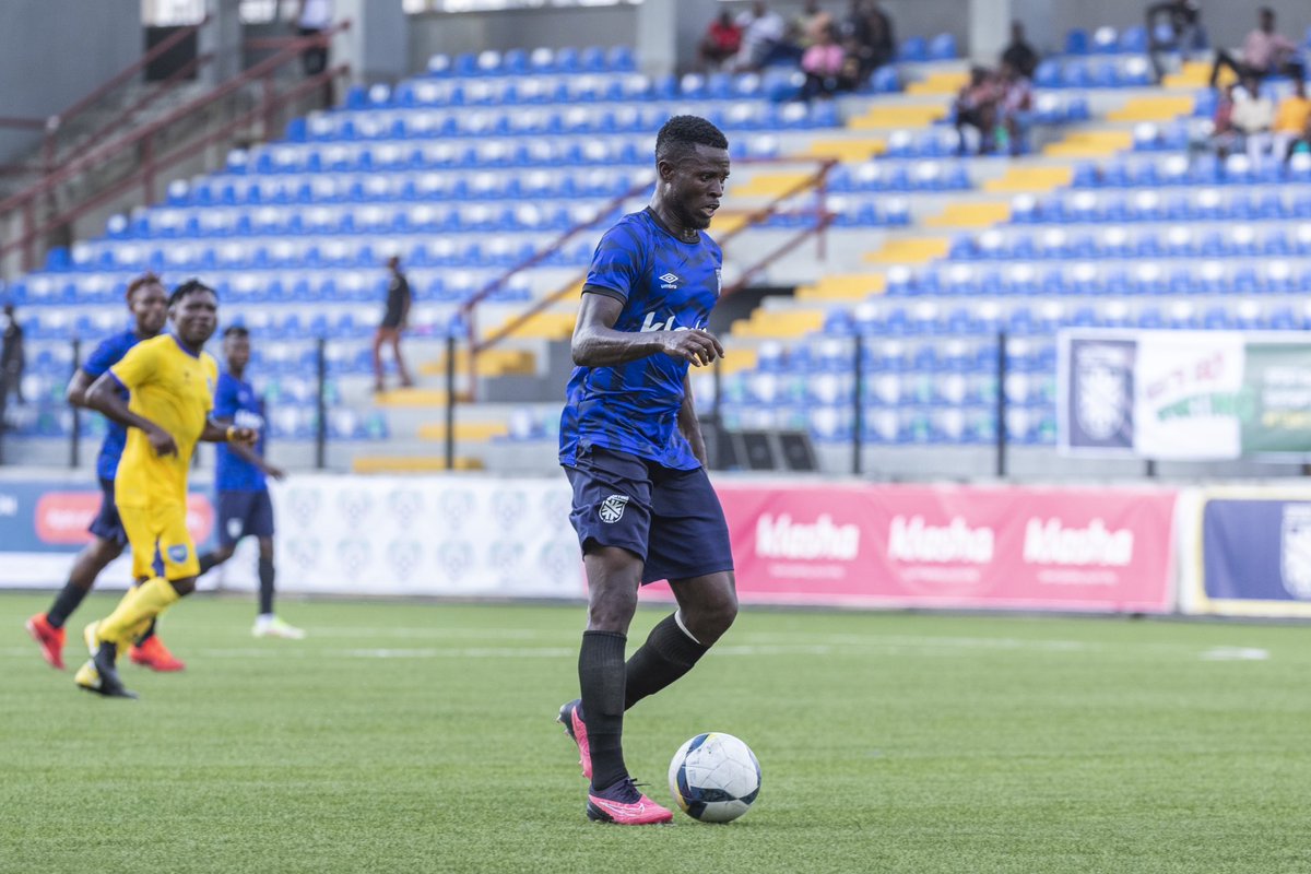 SportingLagos's tweet photo. A solid debut for our new man Chinedu Ufere in midfield 🫡🔮

How did our new man look? Let us know in the replies 💬

#ThisisSporting #NPFL24 https://t.co/m3VDCqfZH0
