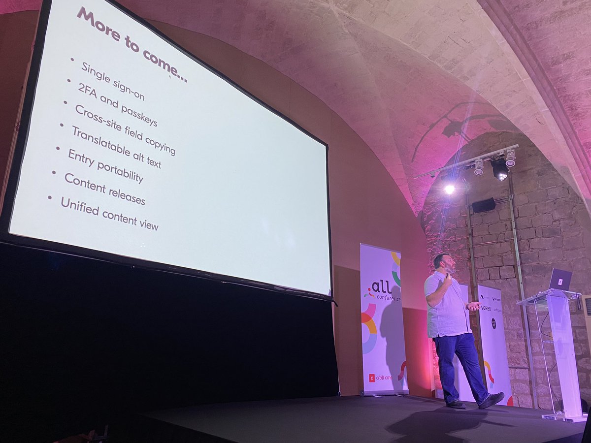 sanderpotjer's tweet image. Craft 5 workshop today @DotAllConf, great new features and even more flexibility - planned for Q1 2024 #dotall2023 #craftcms