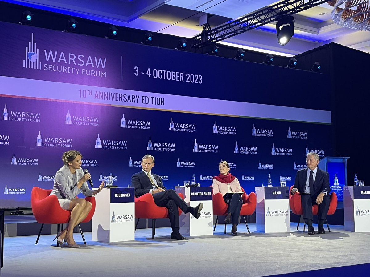 After working hard for a year to get Ukraine into NATO, it is great to hear calls for Ukraine’s membership. Agree with @ClaudMajor that free and stable Ukraine is in NATO’s interest. Best way to achieve that is membership not partnership, which does not protect Ukraine.