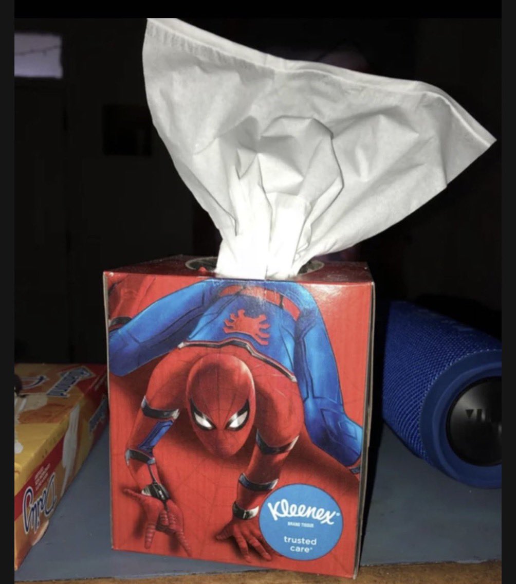 funnycomedyonly's tweet photo. Spider-Man Kleenex box 🥴

#spiderman #marvel #superheroes #comedy #funny #trending https://t.co/B7ZaQ2G4Nu