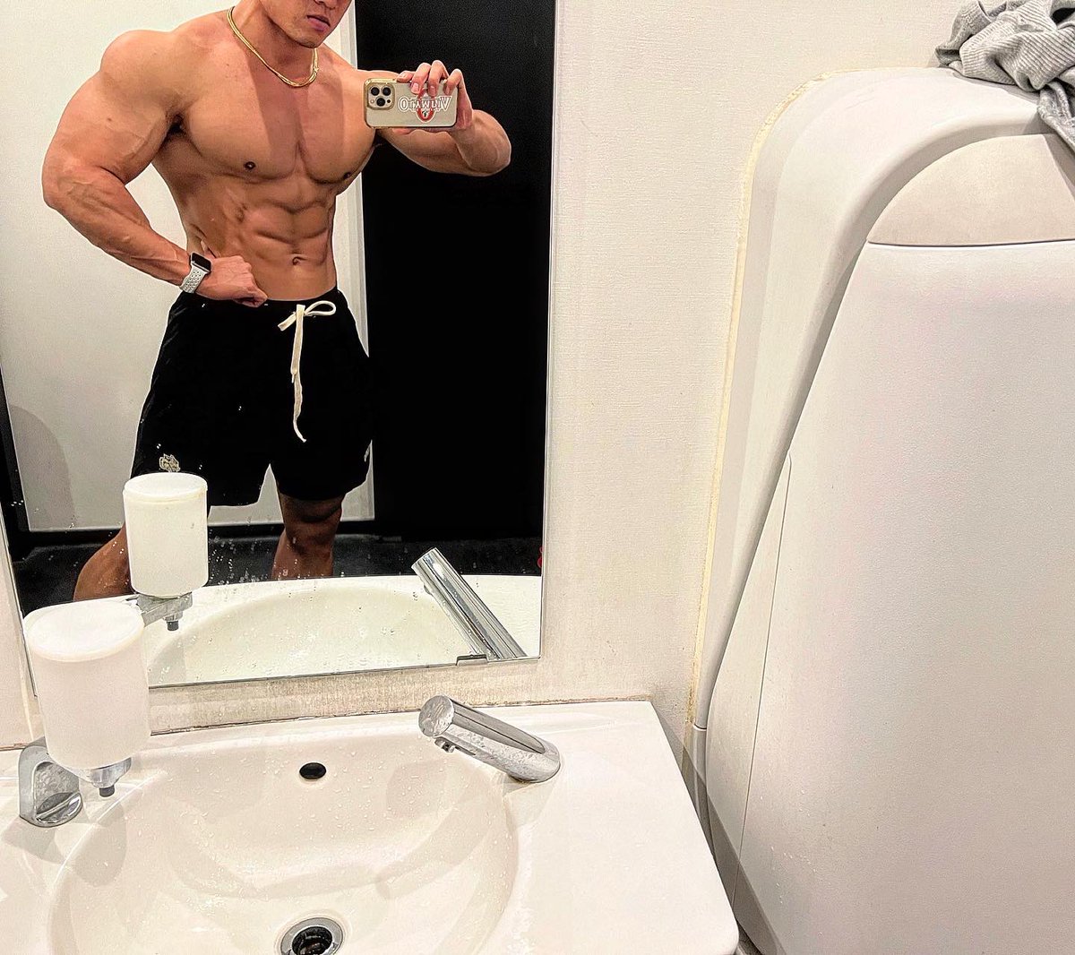 0409Natsu's tweet image. 7.5weeks out🔥🔥🔥
.
.
.
#fwj #ifbb #ifbbpro #physique 
#フィジーク #フィットネス
#筋トレ