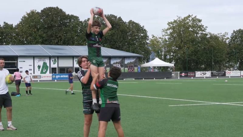 France 3 Paris/Ile-de-France (@france3paris) on Twitter photo La Coupe du monde de rugby dope les inscriptions des clubs franciliens
france3-regions.francetvinfo.fr/paris-ile-de-f… <a href="/RCSuresnes/">RC Suresnes</a> <a href="/rugbyworldcup/">Rugby World Cup</a> #coupedumondederugby #rugby La Coupe du monde de rugby dope les inscriptions des clubs franciliens
france3-regions.francetvinfo.fr/paris-ile-de-f… <a href="/RCSuresnes/">RC Suresnes</a> <a href="/rugbyworldcup/">Rugby World Cup</a> #coupedumondederugby #rugby