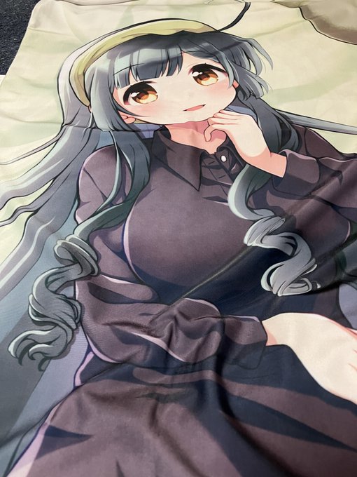 もみあげカールさせてるのかわいい 