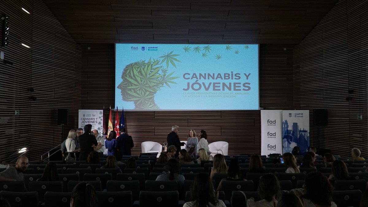 ¡Hoy tenemos eventazo!

Presentamos "Cannabis y Jóvenes. Claves preventivas desde el análisis, la acción y la sensibilización"

¿Qué opina la juventud madrileña del cannabis? #JóvenesYCannabisMadrid