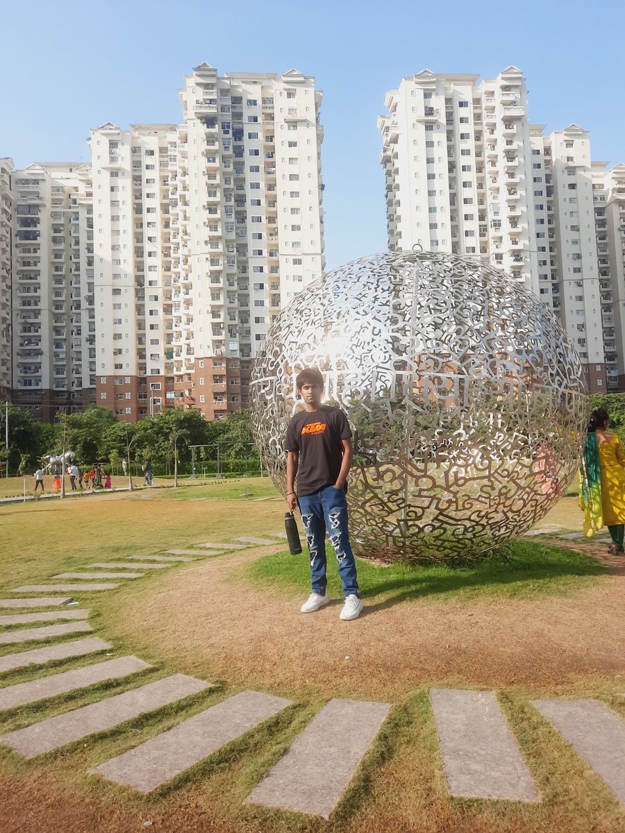वेद वन park Noida Sector 78 India 
#vedvanpark
#relaxed
#India