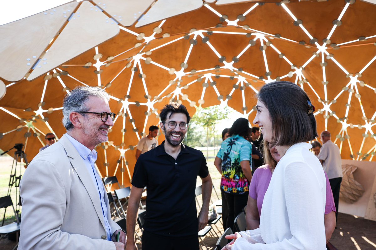 ajsantcugat's tweet photo. 🐢Ahir vàrem participar en la presentació de la cúpula-closca de l'escola Turó de Can Mates. Un magnífic projecte que ha comptat amb el suport de l'@Afa_TCM,  el centre educatiu, l'escola d'arquitectura @_etsav_ i empreses col·laboradores #SantCugat 

L'enhorabona!👏👏 https://t.co/d6iy4uSpHE