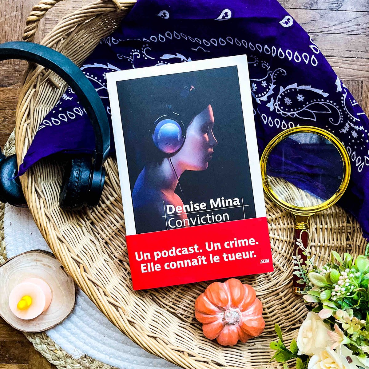 Un podcast. Un crime. Elle connaît le tueur ! 😱 Découvrez le roman de la célèbre autrice Denise Mina : alibieditions.com/livre/convicti…