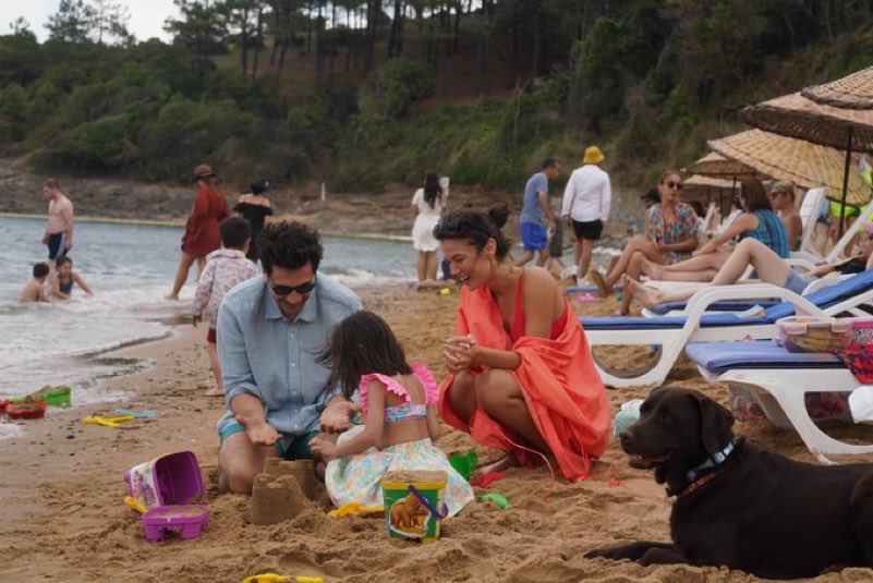 DaysYargi's tweet photo. 5 days till #Yargı 🪸 #IlCey 🪸 #PınKaan 

#PınarDeniz 🪸 #KaanUrgancıoğlu https://t.co/jmS07wIZlW