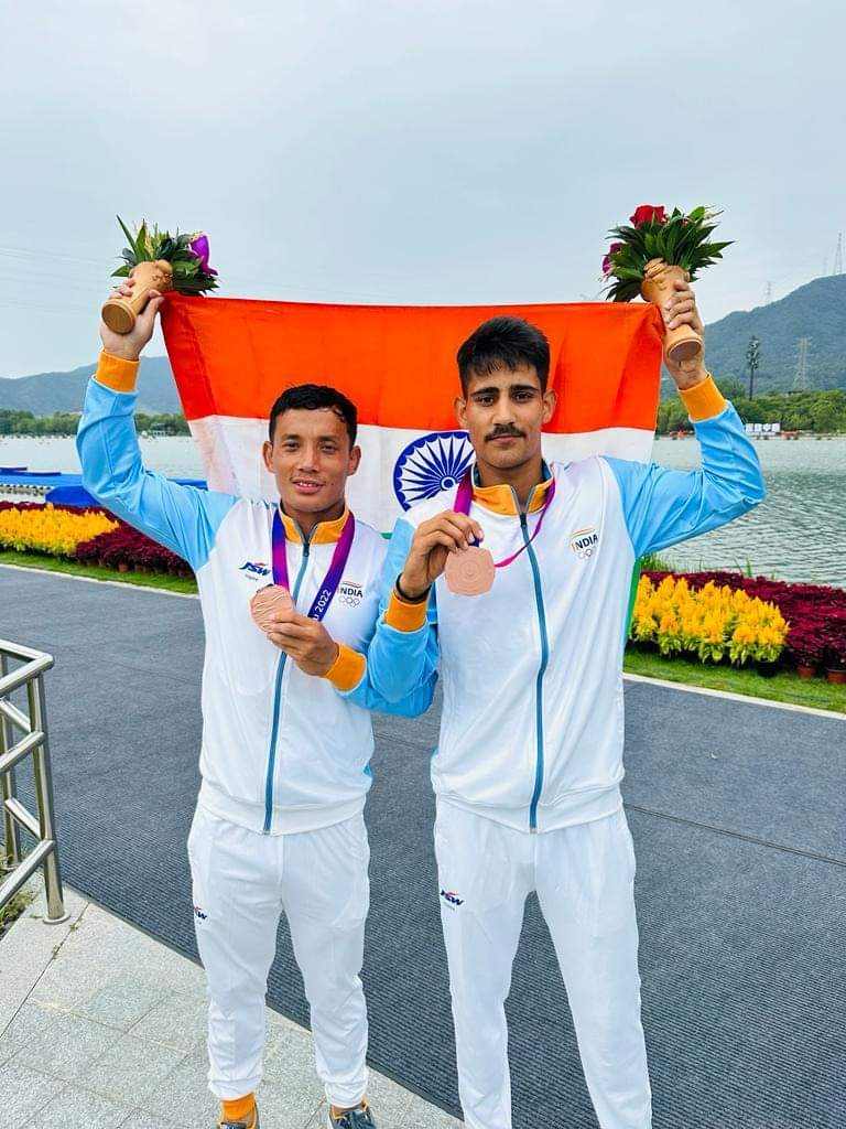 dhiraj_luwang's tweet photo. 𝗠𝗮𝗻𝗶𝗽𝘂𝗿 𝗘𝗺𝗮 𝗴𝗶 𝗺𝗶𝗻𝗴𝗰𝗵𝗮𝘁 𝗽𝘂𝗿𝗮𝗸𝗹𝗶𝗯𝗮 𝗠𝗮𝗻𝗶𝗽𝘂𝗿 𝗴𝗶 𝗮𝘁𝗵𝗼𝗶𝗯𝗮 𝗺𝗮𝗽𝗮𝗿𝗶 𝗦𝘂𝗻𝗶𝗹 𝗦𝗶𝗻𝗴𝗵 𝗦𝗮𝗹𝗮𝗺💪🏻❤️✊🏻
Manipuri shines again!!! #ManipuriShinesAgain #ManipuriPlayers #AsianGames2023 @NBirenSingh @ramindesai @delhimeitei @Eramdampaodam @meiteiheritage @narendramodi @SaveMeitei @Pompom533431774 @ArbinSoibam @BungKeisham @JulieHeikrujam @karanmaibam