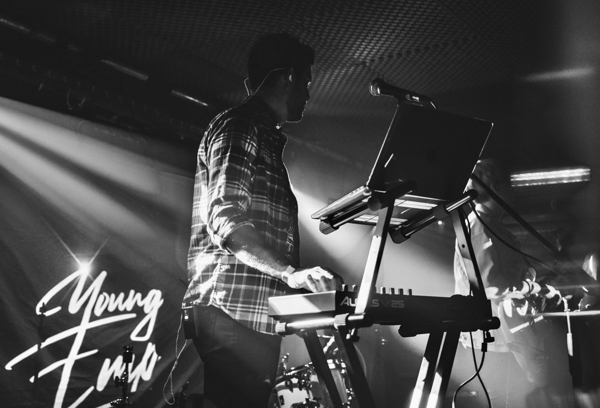 Meet our session keys player Phil 🖤 multi-instrumentalist, multi-talented and all round lovely man. 

#newmusic #synth #synthpop #synthwave #synthrock #livemusic