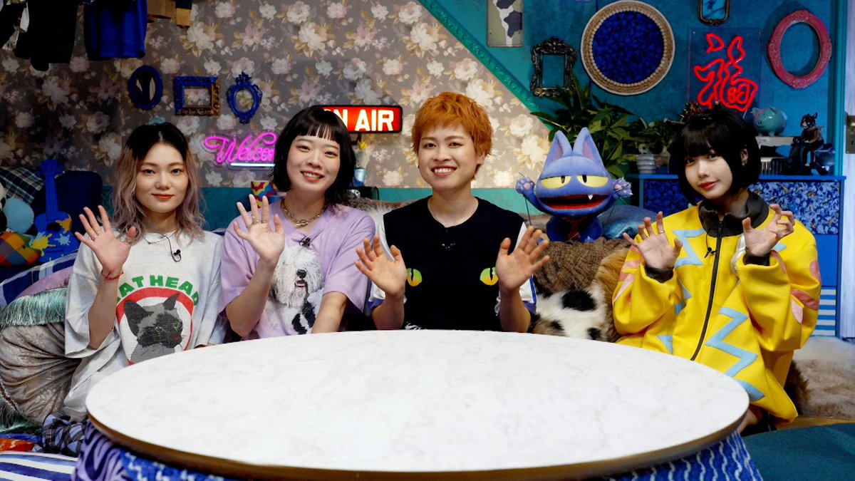 SHISHAMO_BAND's tweet photo. 今夜26:00〜放送の
テレビ東京「あのちゃんの電電電波」
にトークゲストとして出演します!!!✨

皆さん是非ご覧ください！🙌(吉川)
#あのちゃんの電電電波
#電電電波 https://t.co/nAGK9EqFkS
