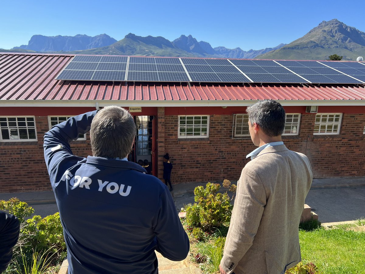 Last week I visited iKaya Primary School in Kayamandi to have a look at their fantastic new solar system and LED lighting, the product of a great partnership with <a href="/StellenboschUni/">Stellenbosch University</a> to improve energy resilience in the Western Cape. 

Read more here: wcedonline.westerncape.gov.za/news/ikaya-pri…