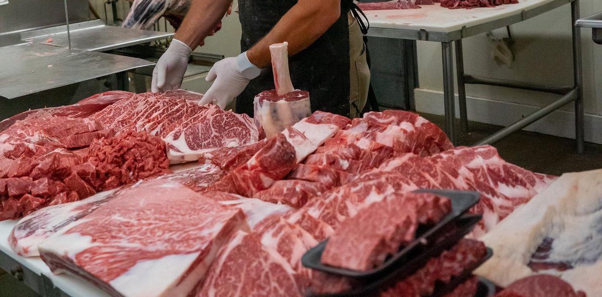 jason_muthomi's tweet photo. Eat meat.

All the reasons they give for avoiding meat are unscientific, unfounded claims.

Eating meat is great for your metabolic health, heart, kidneys, muscles, bones, mental health, and the environment. https://t.co/Ss6aRBL8gr