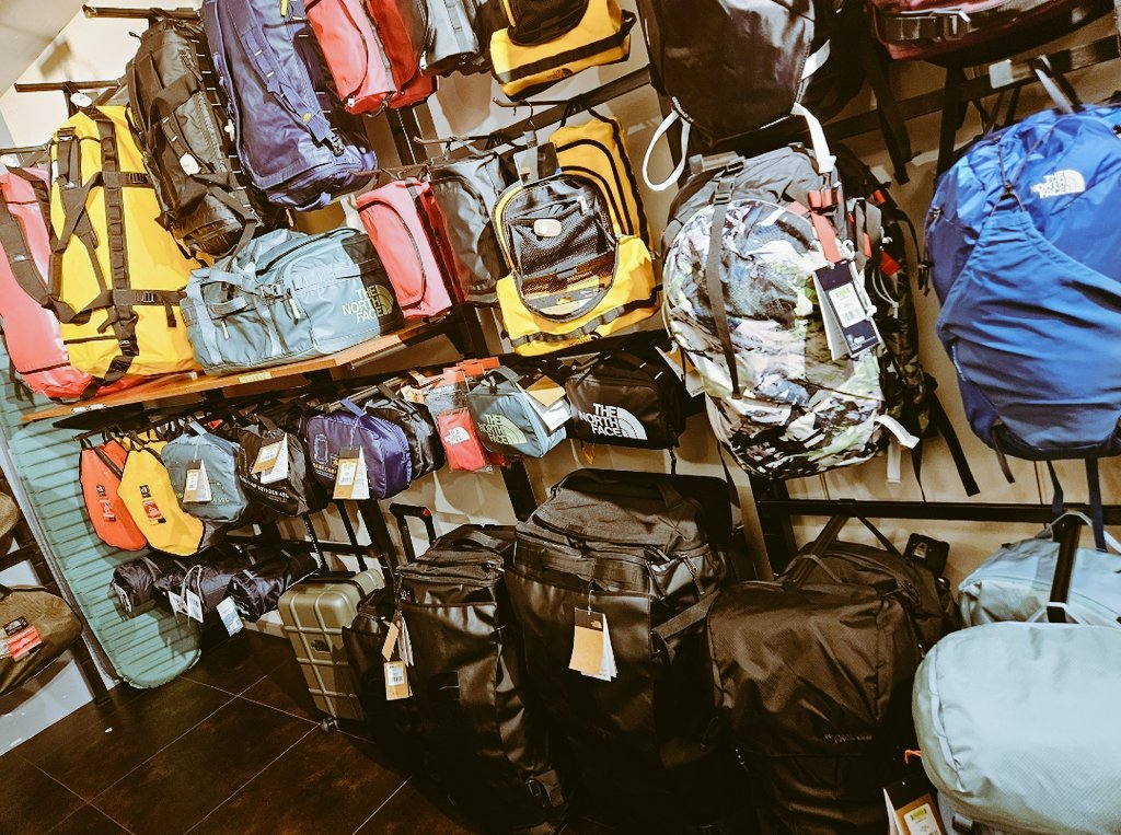 vicvTV's tweet image. Shopping in the most expensive city in all of Europe 🙃 🛍️ 🙃

And the 3rd most expensive city in the 🌎

#ThisIsFun