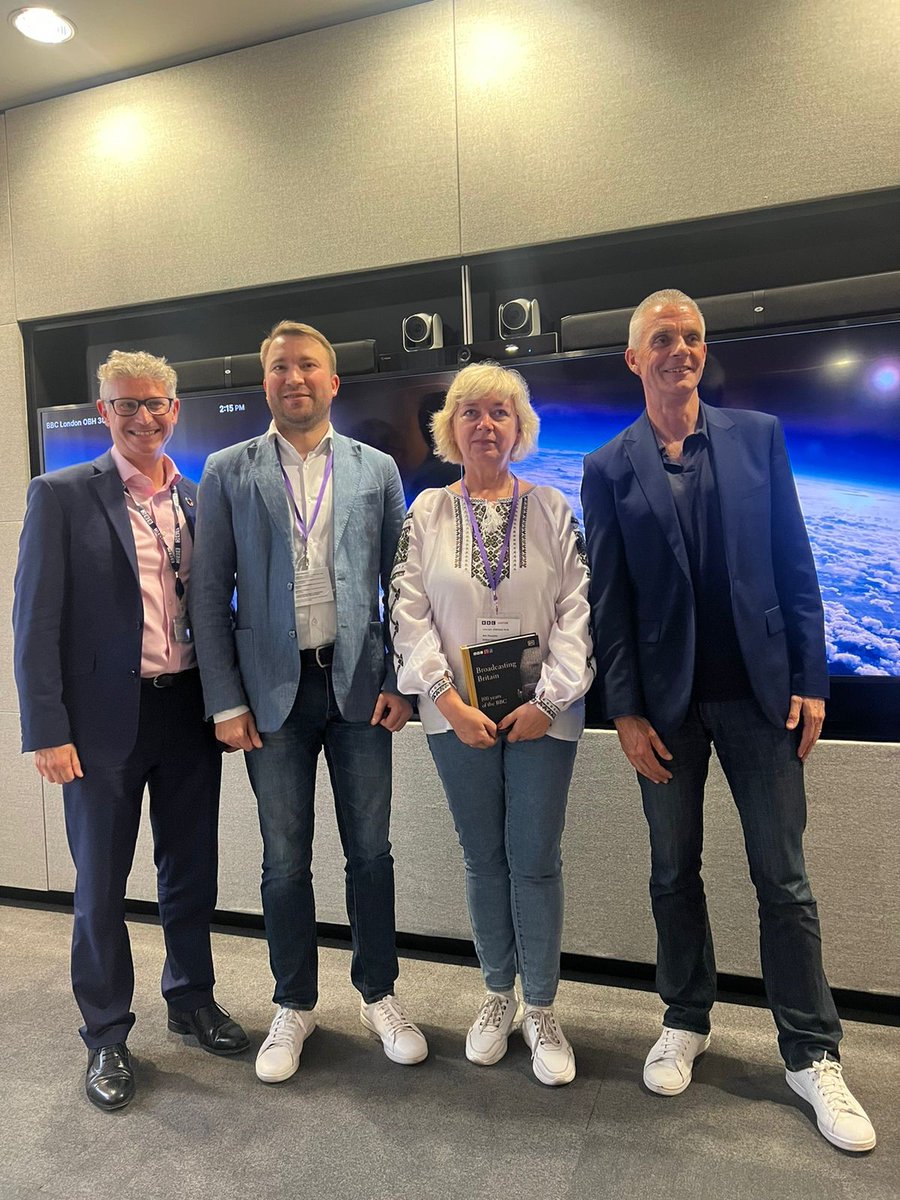 BBC Media Action (@bbcmediaaction) on Twitter photo Marking 10 years of support for <a href="/suspilne_news/">SUSPILNE NEWS 📰</a>!
Our CEO <a href="/SiBishop/">Simon Bishop</a>, BBC Director-General Tim Davie and Company Secretary (+ MA trustee) Phil Harrold hosted Svitlana Ostapa, <a href="/chernotytskyi/">Mykola Chernotytskyi</a> and other senior leaders of #Ukraine ’s public broadcaster on their UK study tour. Marking 10 years of support for <a href="/suspilne_news/">SUSPILNE NEWS 📰</a>!
Our CEO <a href="/SiBishop/">Simon Bishop</a>, BBC Director-General Tim Davie and Company Secretary (+ MA trustee) Phil Harrold hosted Svitlana Ostapa, <a href="/chernotytskyi/">Mykola Chernotytskyi</a> and other senior leaders of #Ukraine ’s public broadcaster on their UK study tour.