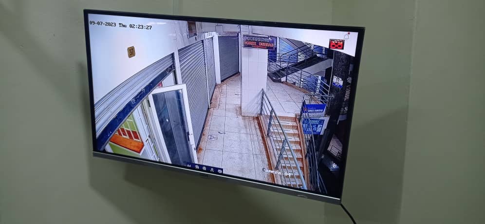isbasystemsug's tweet photo. Naye mwe😆,when we say we've got the knowledge for #CCTVCamera installations,Towakana🫡
we mean business!💼
We're all about security solutions,always ensuring your peace of mind💪
🤙0773021881 / 0754901184 for this & more top-notch solutions!
#IsbaSystems #CCTV #SecurityMatters https://t.co/2SvvHDlogE