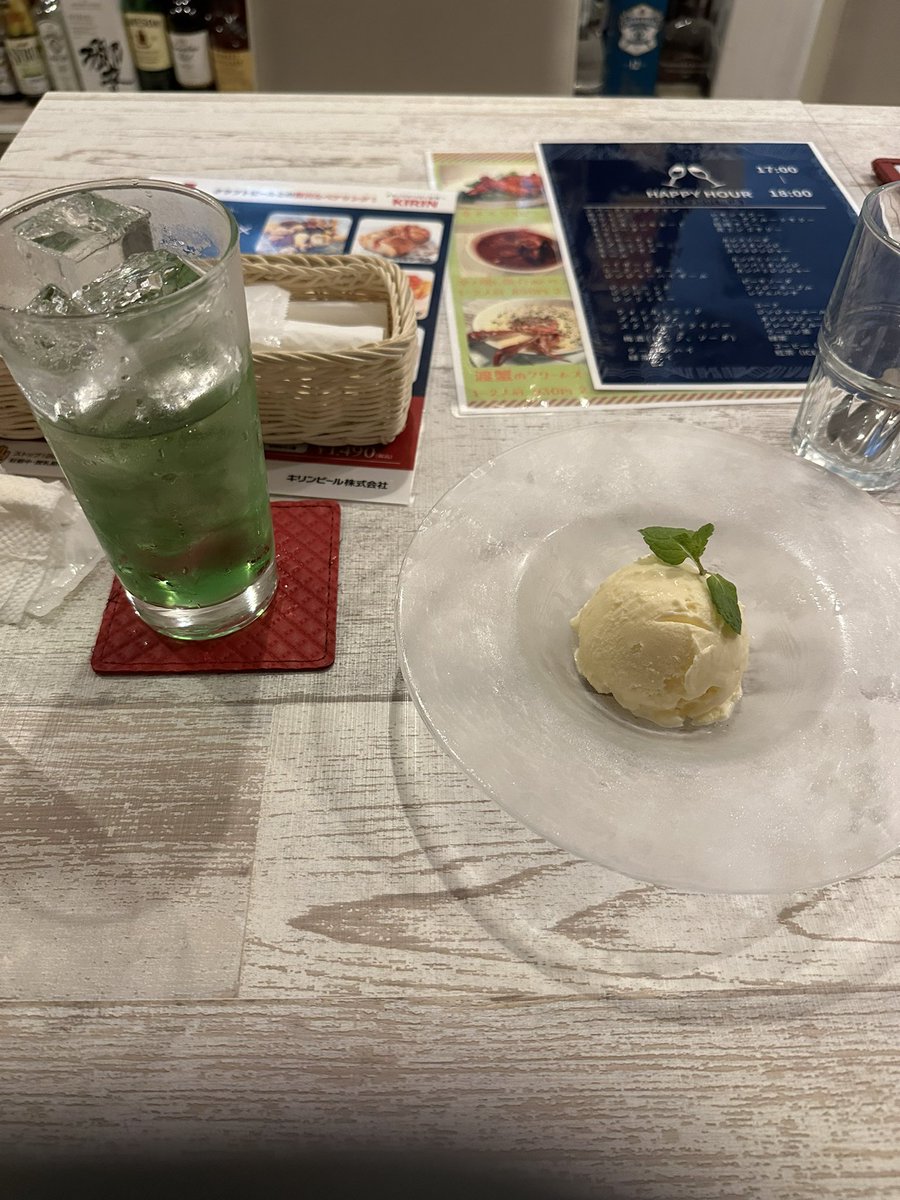 tyOMvyJraM2TiuF's tweet photo. サウピ(バブガ)に行く前の
一人diletto終了
けっこう飲み食いしたわ。(๑'ڡ'๑)୨♡
#diletto
#バブルバビデガム
#池袋サウンドピース https://t.co/PmkJBD1Ztb