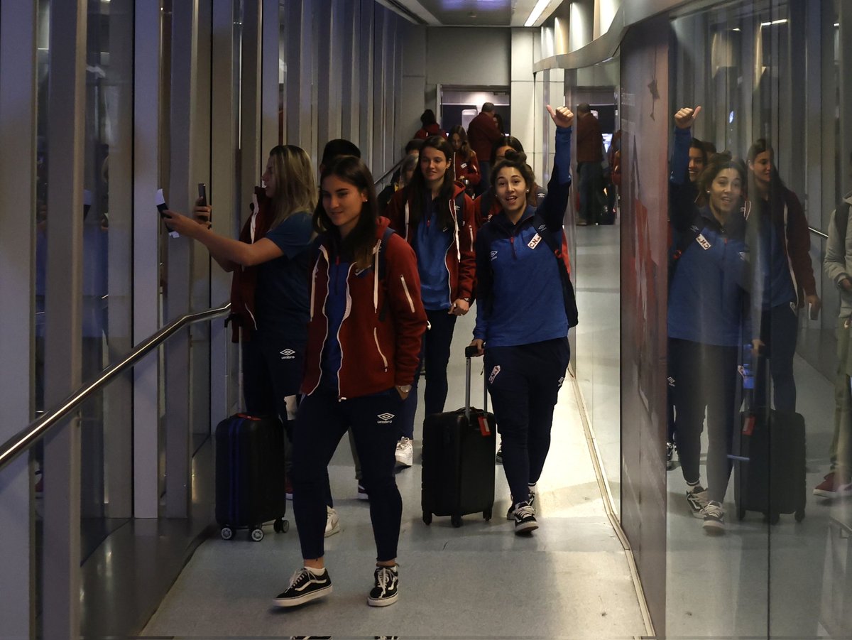 En viaje...💪🏼🛫

Cali-Colombia allá vamos 🙌🏼

#ElClubGigante 🔵⚪🔴