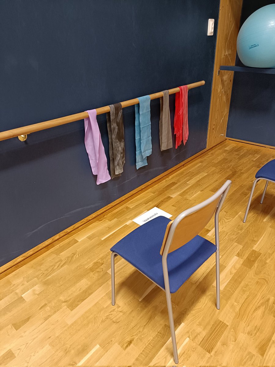 LeppaNiko's tweet photo. Toimintakyvyn kehittämiseen on tartuttu systemaattisella kädellä vähiten liikkuvien osalta tänä syksynä. Tarjotaan käytännössä usein toistuvia mahdollisuuksia oppia simppeleitä tapoja pitää itsensä oikeasti kunnossa.
@AoSpesia #JyväskylänNaisvoimistelijat 💪
#liikkuvaopiskelu https://t.co/llkBWirASL
