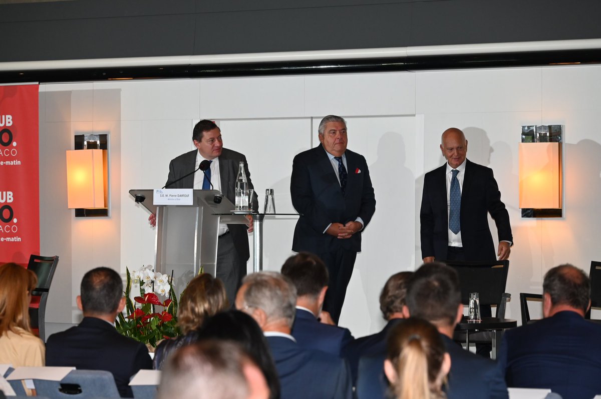 🎙️S.E. M. Pierre Dartout, Ministre d'État, a inauguré le 11ème Salon du Monaco Business avec un discours inspirant sur l'innovation et le leadership. 

Ses mots résonnent avec force. 👏

#MonacoBusiness #Leadership #Innovation #btob #digital  #business