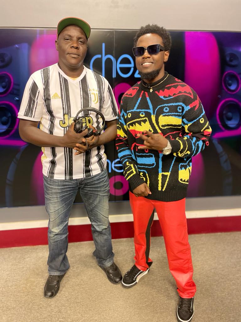 sparktvuganda's tweet photo. Join @KheemGK and DJ Frank Omeno in an afternoon music extravaganza happening shortly on #SparkTV. Celebrate the month of October with classic hit from 1pm to 3pm. #Reqests #Selfies https://t.co/yPM0X2zzim
