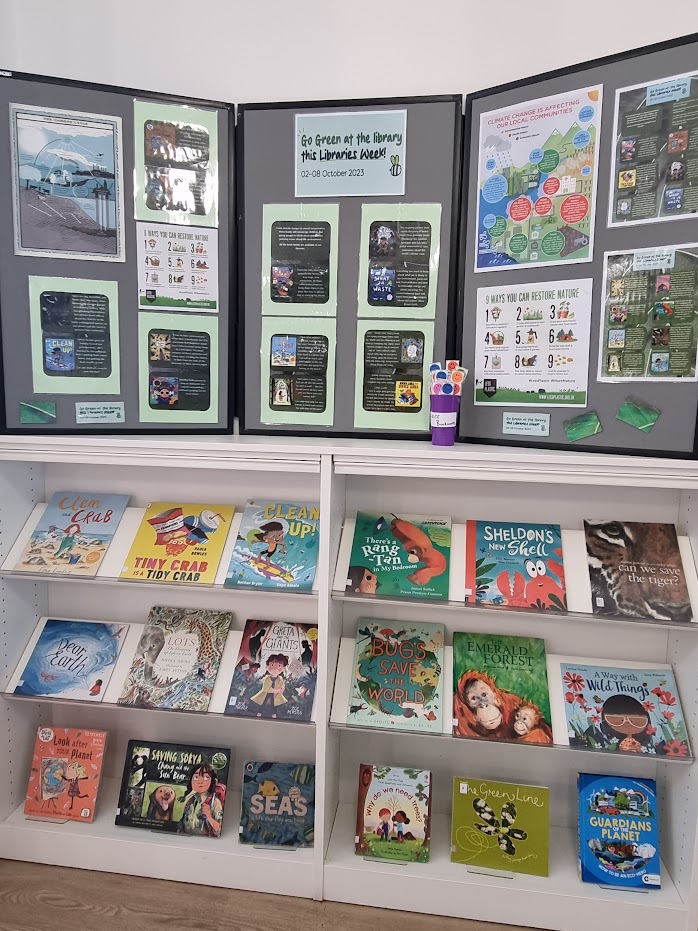 NorthTyneLibs's tweet photo. Wallsend library are sharing their love of the environment this green libraries week. 💚
#GreenLibrariesWeek #LibrariesWeek #welovelibraries #GoGreen
@CILIPinfo @libsconnected @uksla @readingagency https://t.co/zQueKMaa2A
