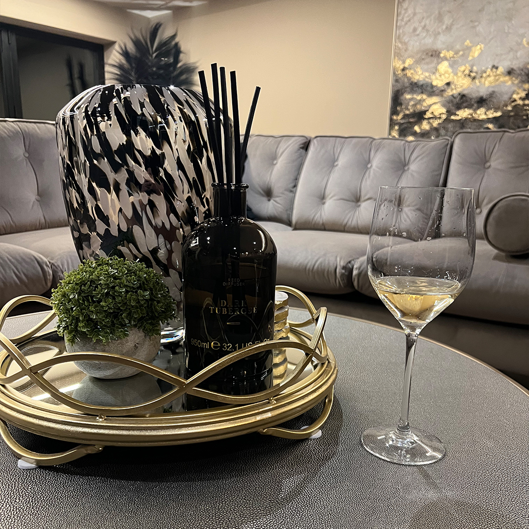 Cheers to the weekend!🍷

There's no better way to kick off some well-deserved relaxation than with a glass of wine in a beautifully designed space.

Enjoy your weekend, and if you're looking to elevate your home's ambiance, contact us for a touch of design magic.
 #InteriorInspo