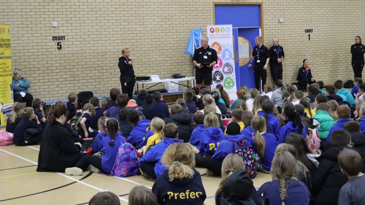 active_NT's tweet image. Last week we delivered the first Healthy4Life Festival with @NorthTynesidePE at The Parks Sport Centre☀️

9 schools came along to try new sports, discover new skills and learn key healthy lifestyle messages⚽️🍎🏑

Well done to all the 300+ pupils and young leaders who attended👏
