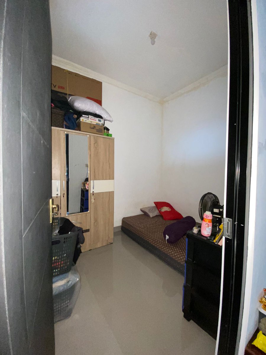 wepe20_'s tweet photo. Over kredit rumah di daerah Citayem (belakang Puri Bukit Depok). 

Luas Bangunan 42m2 (Full Renov) 
Luas Tanah 82 m2

2 Kamar Tidur
1 Kamar Mandi
1 Carport
Taman Depan
Listrik 1300 w
Sudah Termasuk Mesin Air &amp; Pendorong https://t.co/hwELIfSekt