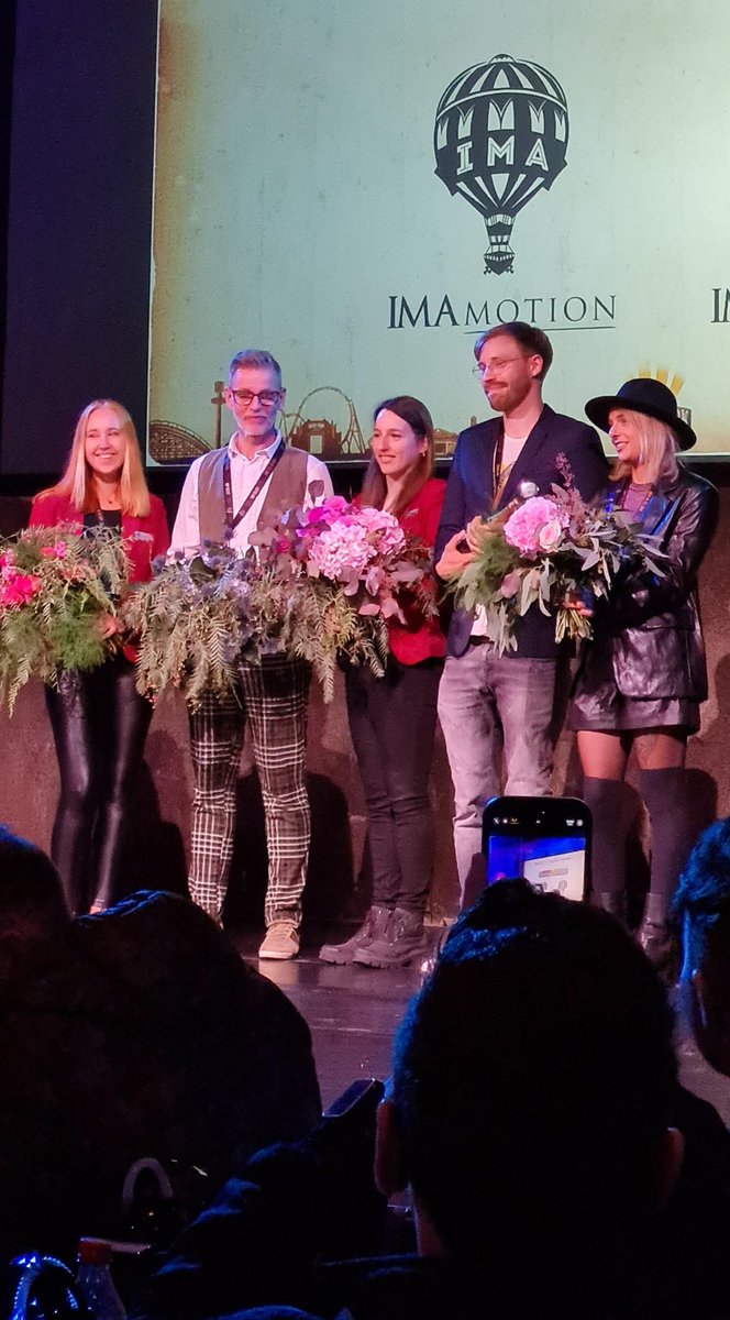 From MPG‘s Halloween Horror Fest 2023 press event. Together we‘ve worked on three mazes, from the whole package (Final Stop), down to light programming (Secrets of St. Elmo), updated the mapping show, designed the logo and key visual of the event and produced lots of media! 🎃👻