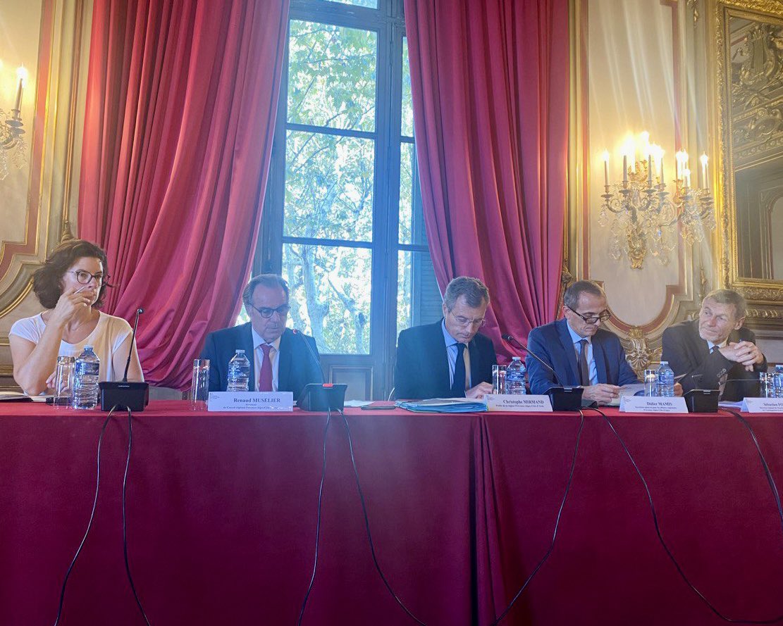 Renaud Muselier (@renaudmuselier) on Twitter photo Pour la souveraineté énergétique.
Avec le <a href="/Prefet13/">Préfet de la région Provence-Alpes-Côte d'Azur</a>, installation du Comité régional de l’énergie !
Alors que notre #RegionSud est le creuset de toutes les énergies, assumons pleinement notre ambition commune de développement du mix énergétique et des énergies renouvelables ! Pour la souveraineté énergétique.
Avec le <a href="/Prefet13/">Préfet de la région Provence-Alpes-Côte d'Azur</a>, installation du Comité régional de l’énergie !
Alors que notre #RegionSud est le creuset de toutes les énergies, assumons pleinement notre ambition commune de développement du mix énergétique et des énergies renouvelables !