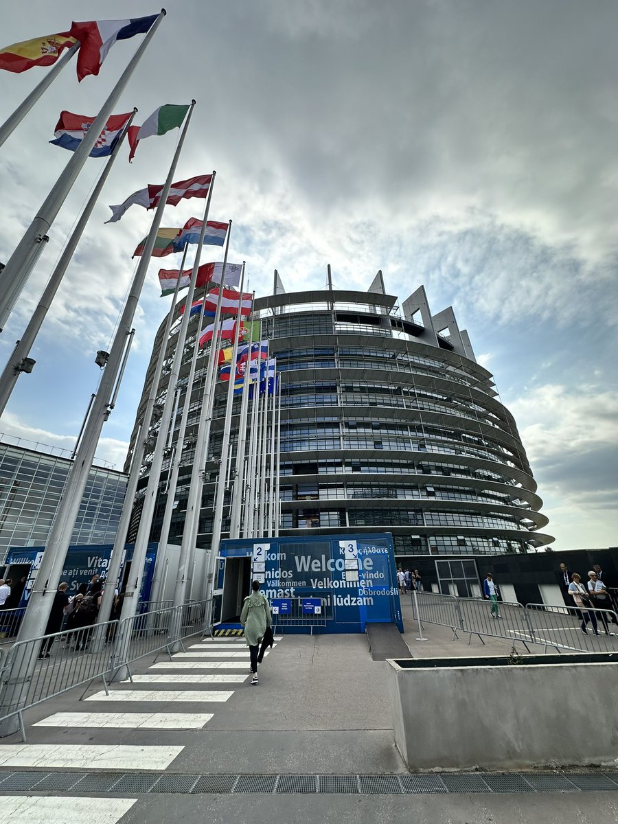 Roland Moore EU tweet media