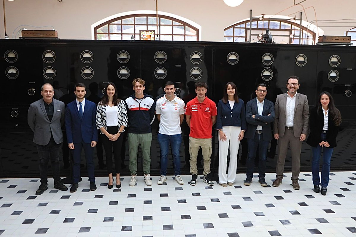 andorraworld_ad's tweet image. Aquest dissabte a les 18h torna l'@xtrialand! Avui se n'han presentat les novetats principals amb els pilots @tonibou_oficial, Jaime Busto i la @Fede_Motos_AND.

Andorra Turisme en som patrocinadors, juntament amb @AndorraCapital i @AndorraBusiness.

#AtypicalAndorra