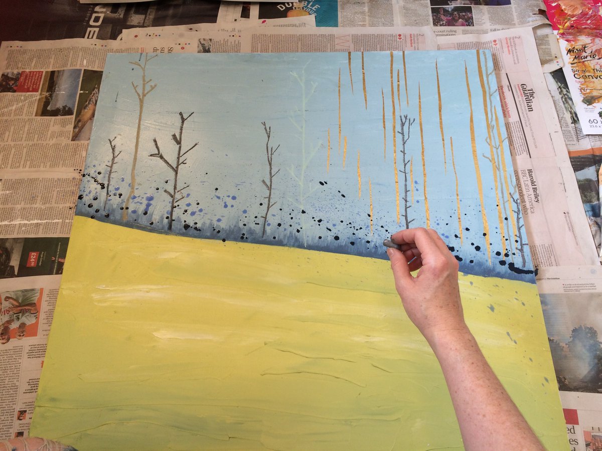 missaudreyhenry's tweet image. Tuesday morning, Beginning #makingart #paintingprocess #lovetocreate #largeartwork #visualartist #oilpainting #gold