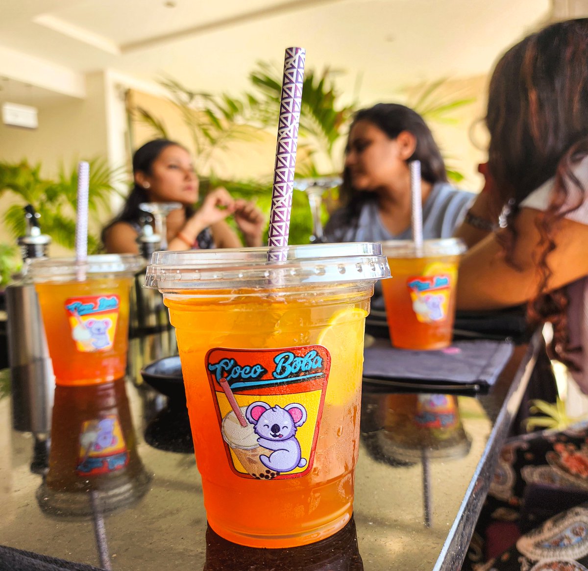 EnglishPointMSA's tweet photo. Bubble tea in one hand, ocean breeze in the other – life's simple pleasures at #EnglishPointMarina 🌴🍹 

#SeasideIndulgence  #BubbleTeaGoals #cocoboba    #bobatea #bubbletea #ArabicaRestaurant https://t.co/9gvBLOURbP