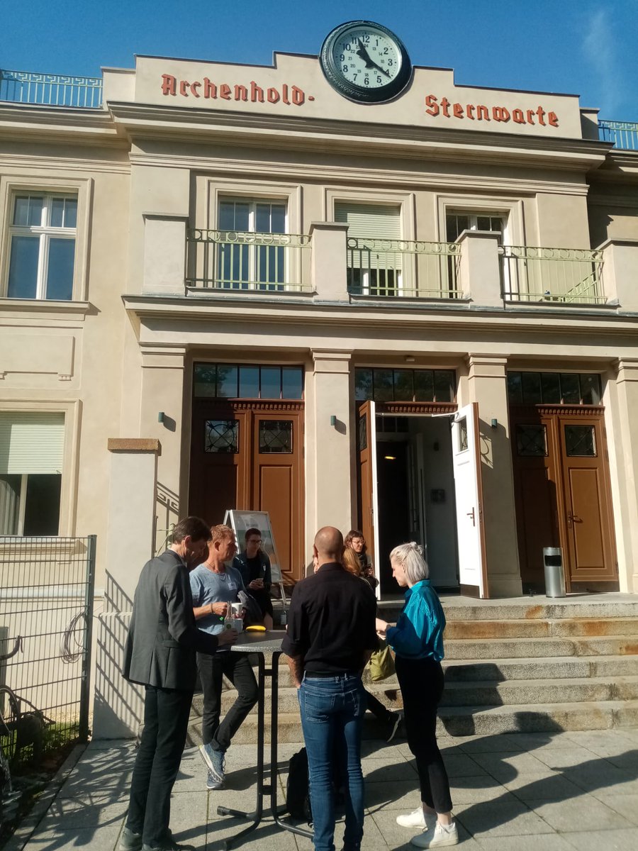 projekt_run's tweet image. Auf der wissenschaftlichen Konferenz in der Berliner Archenhold Sternwarte diskutierten wir  mit Praktiker:Innen, Forscher:Innen und anderen Akteurin:Innen auf dem Gipfel für @agrarsysteme  der Zukunft 2023 unter dem Motto &quot;Transformationen zur Nachhaltigkeit&quot;.